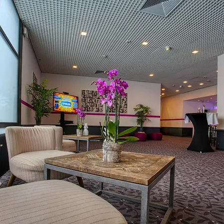 Fourside Plaza Trier, Trademark Collection By Wyndham