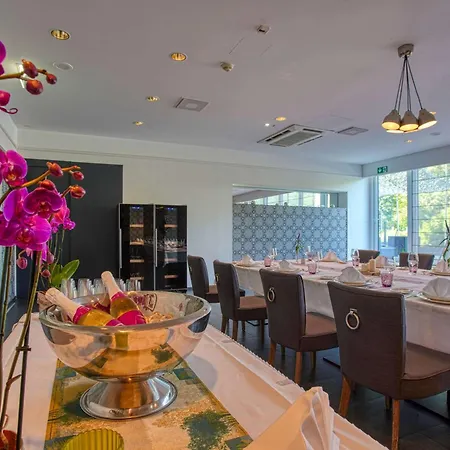 Fourside Plaza Trier, Trademark Collection By Wyndham Otel 4*