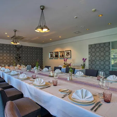 Hotel Fourside Plaza Trier, Trademark Collection By Wyndham