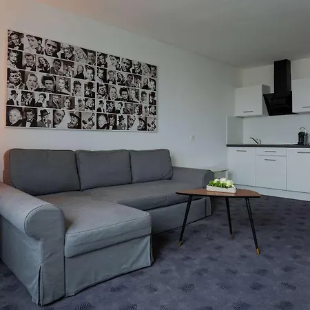 Fourside Plaza Trier, Trademark Collection By Wyndham Treviri