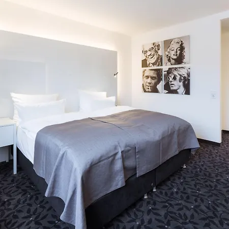 Mice Collection Business- Und Stadthotel An Der Mosel Nahe Swt Arena Und Viking Anleger Otel