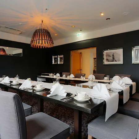 Otel Mice Collection Business- Und Stadthotel An Der Mosel Nahe Swt Arena Und Viking Anleger