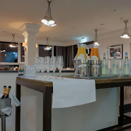 Otel Mice Collection Business- Und Stadthotel An Der Mosel Nahe Swt Arena Und Viking Anleger 4*