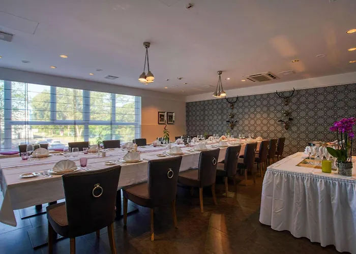 Fourside Plaza Trier, Trademark Collection By Wyndham Hotel