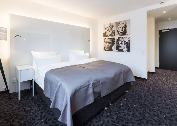 Fourside Plaza Trier, Trademark Collection By Wyndham Hotel